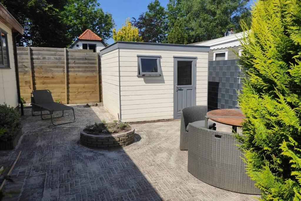 Een Gezellige Chalet Met Zonnige Buitenruimte Op De Veluwe! Villa Putten Exterior foto